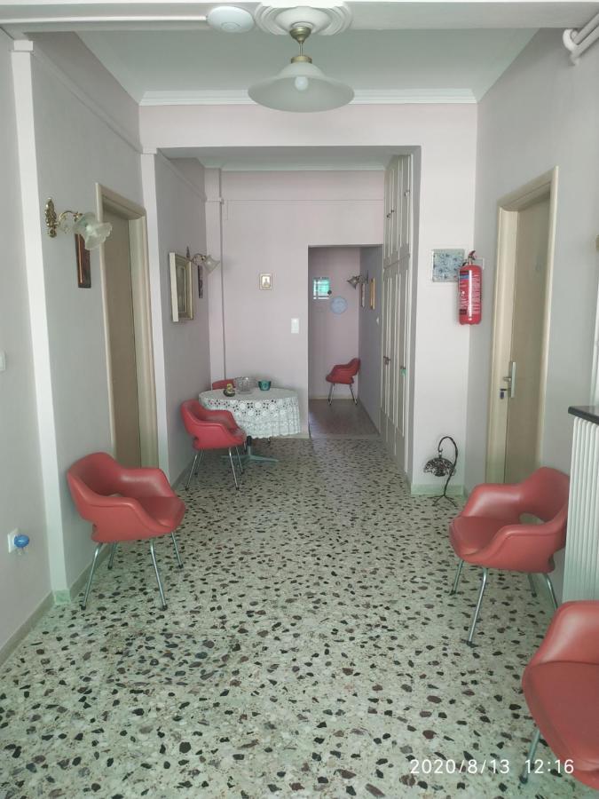 Finikas Rooms Agia Marina  外观 照片