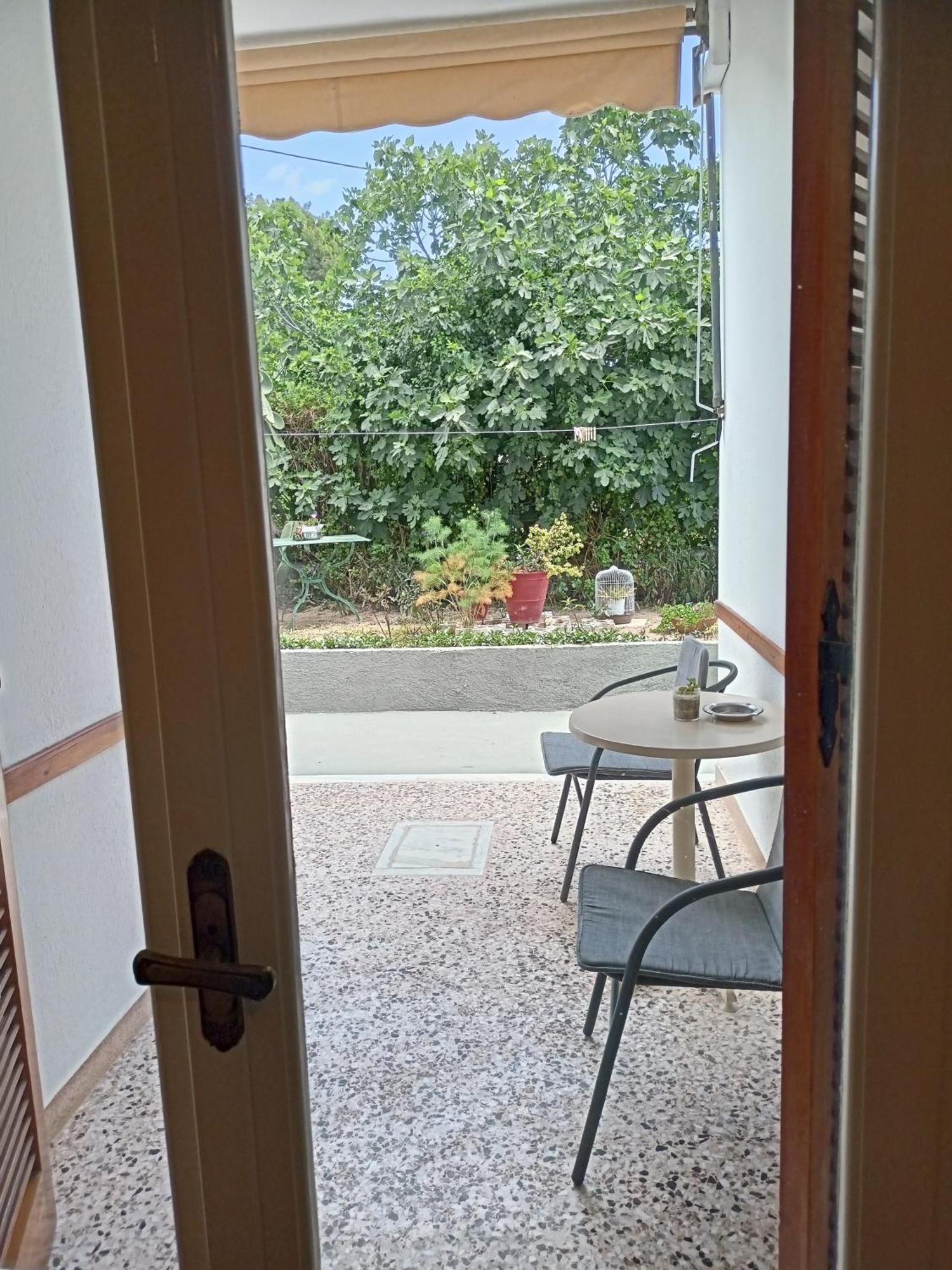Finikas Rooms Agia Marina  客房 照片