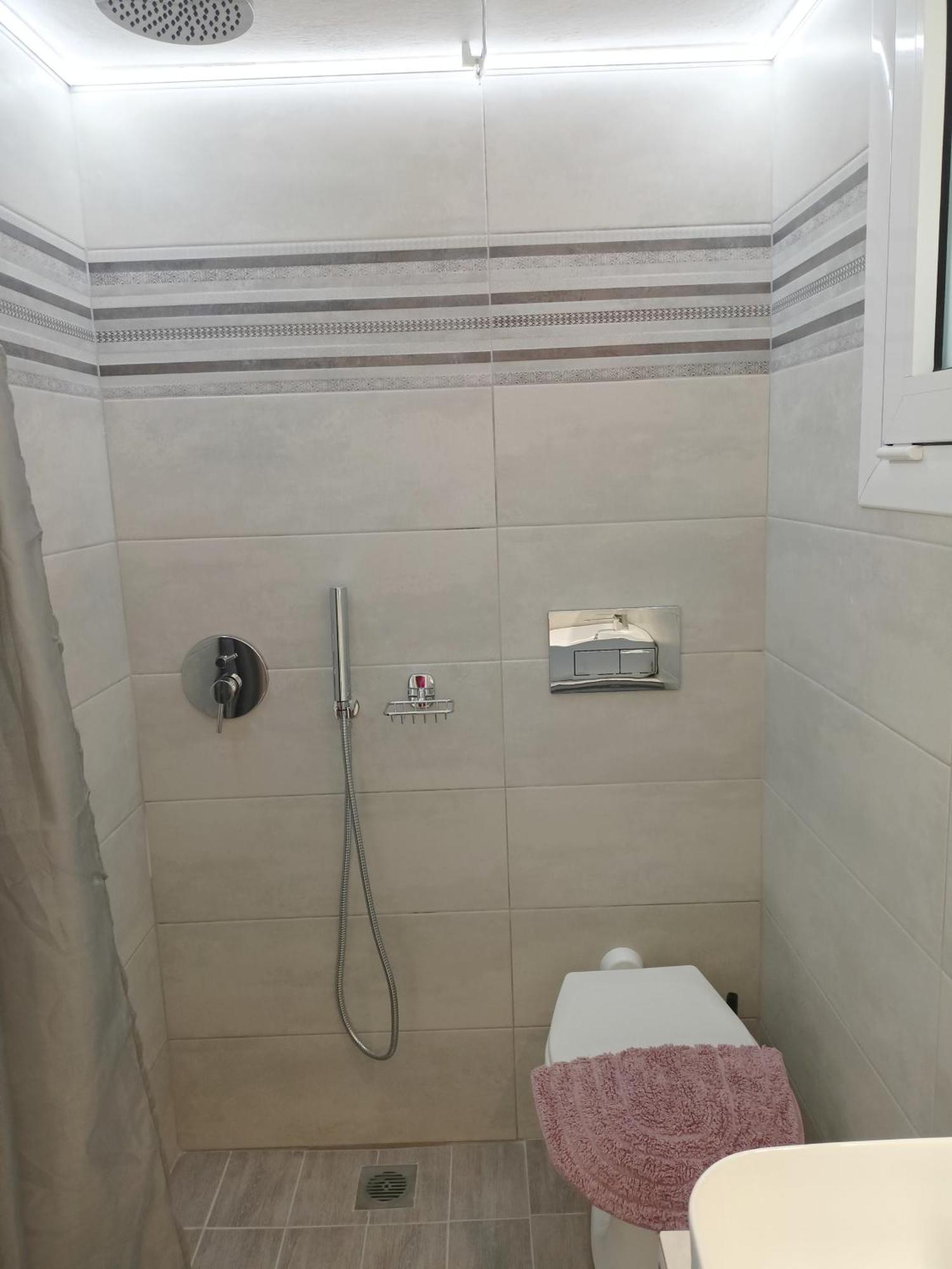 Finikas Rooms Agia Marina  客房 照片